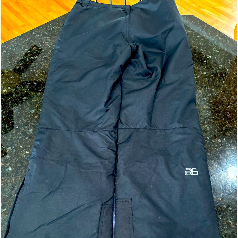 Men’s small black snow/ski pants